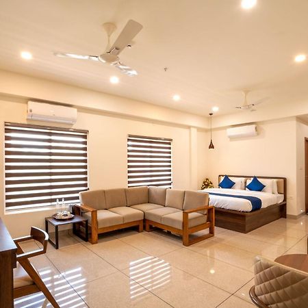 Kumbanad Heritage Hotel Vennikulam Exterior photo